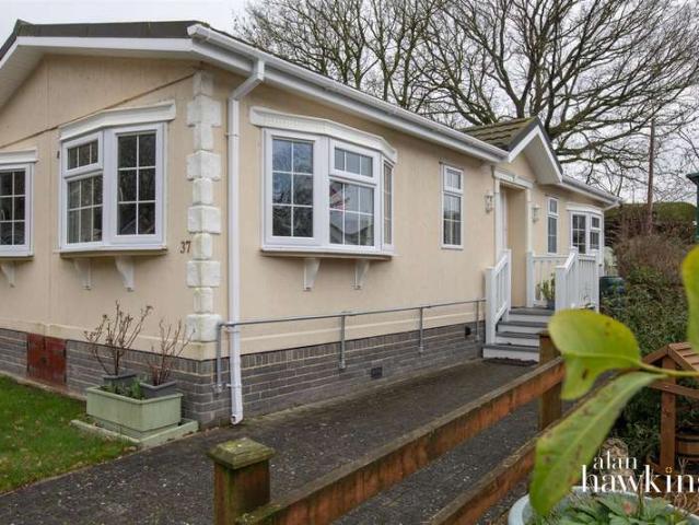 Park Home for sale in Wiltshire