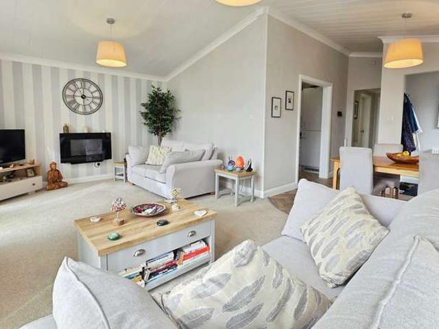 Park Home for sale in Ashby De La Launde, Lincolnshire