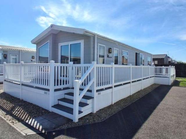 Park Home for sale in Highbridge, Somerset