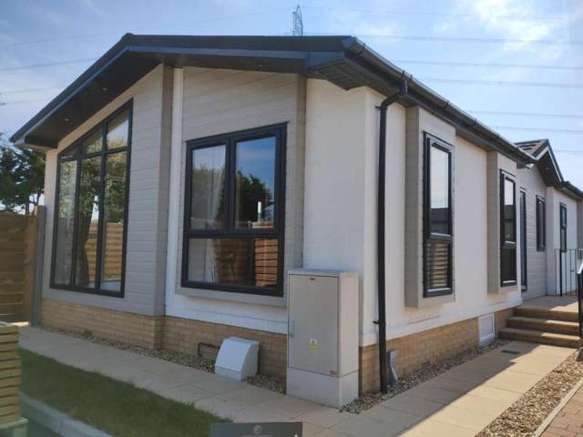 Park Home for sale in Barway, Cambridgeshire