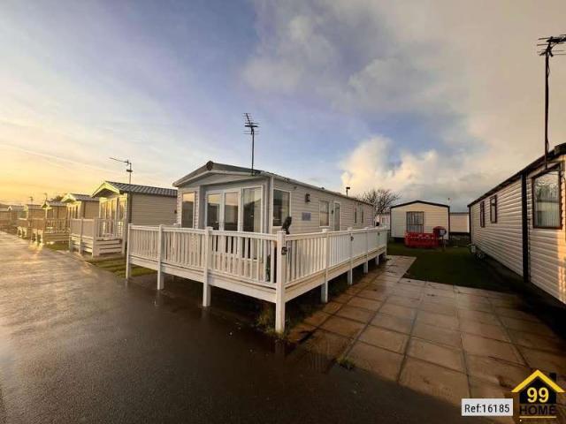 Park Home for sale in Clwt-y-bont, Wales