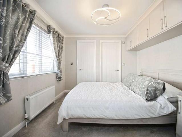 Park Home for sale in Pontypridd, Wales