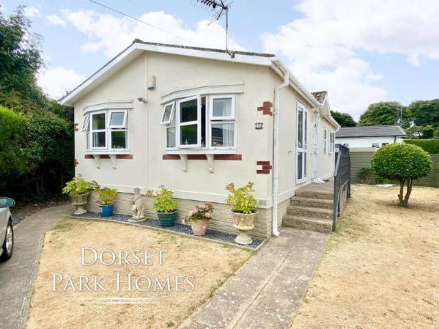 Park Home for sale in Kinson, Bournemouth
