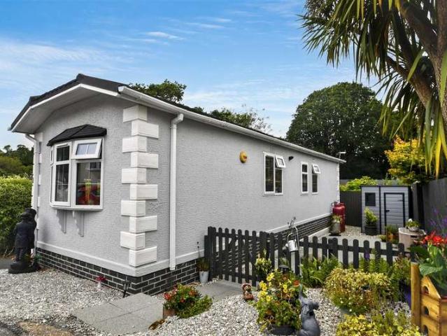 Park Home for sale in Budock, Budock Water