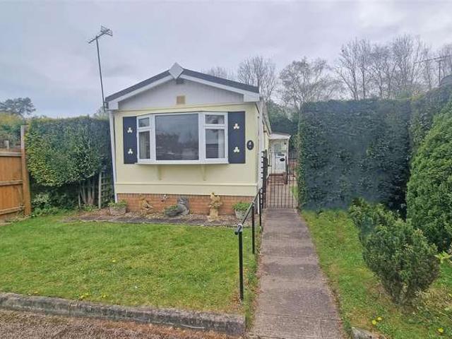 Park Home for sale in Wythall CP, Bromsgrove
