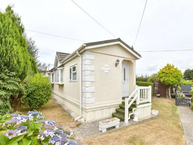 Park Home for sale in Ash, Kent