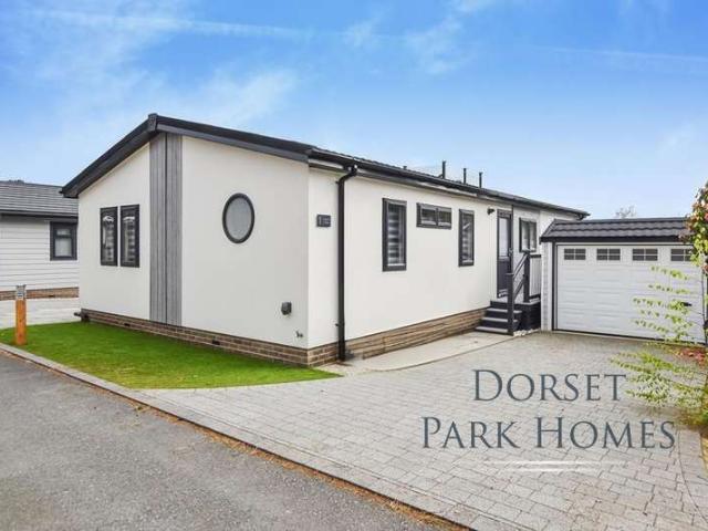 Park Home for sale in Parley Cross, Ferndown