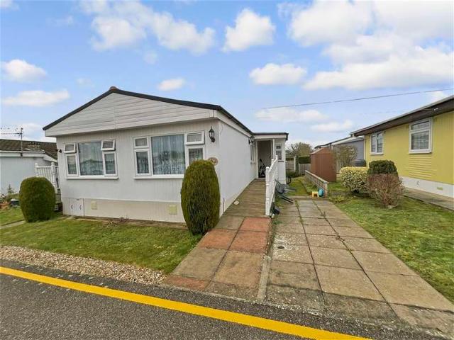 Park Home for sale in Langdon Hills, Essex