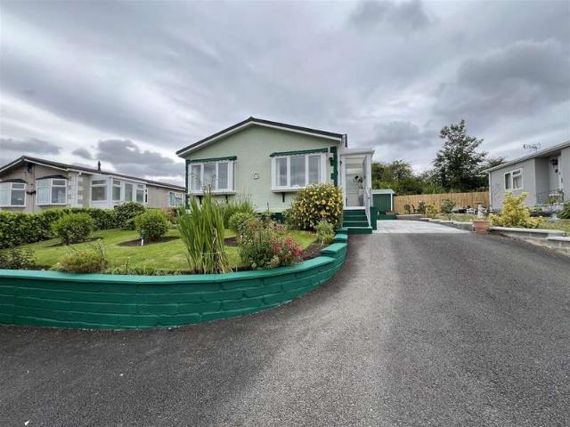 Park Home for sale in Cwmdare, Wales