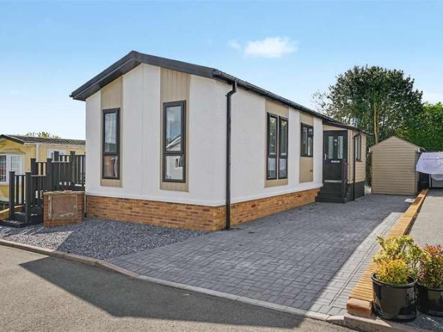 Park Home for sale in Caldermill, East Midlands