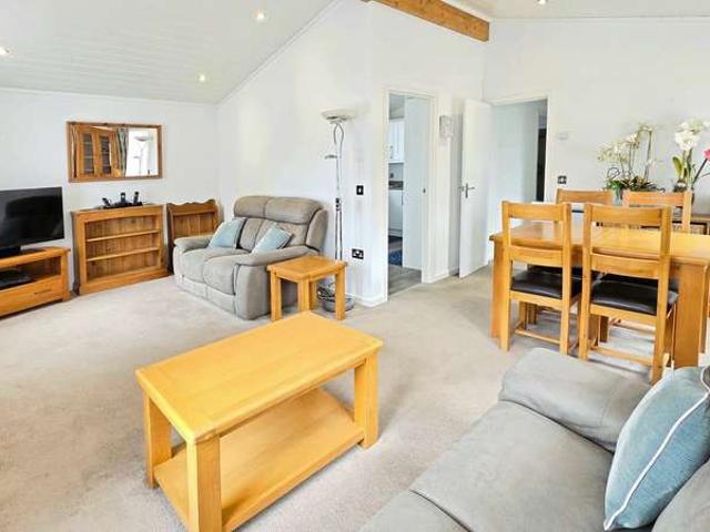 Park Home for sale in Ashby De La Launde, Lincolnshire