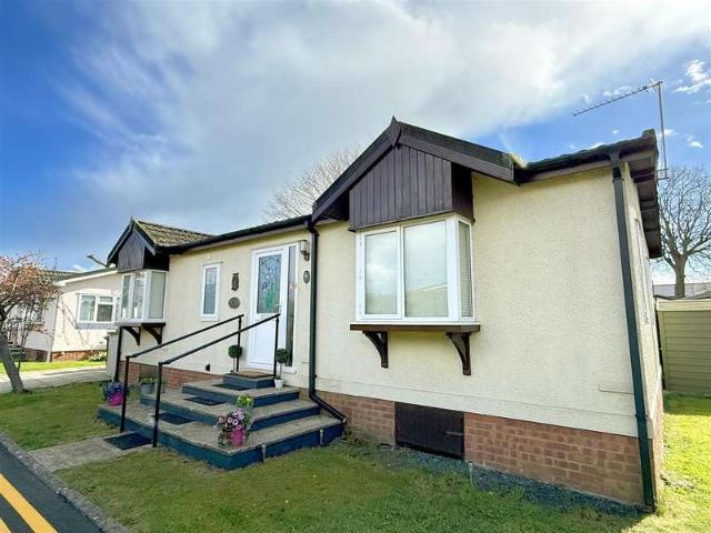 Park Home for sale in Bray