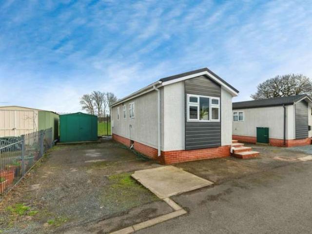 Park Home for sale in New Brumby, North Lincolnshire