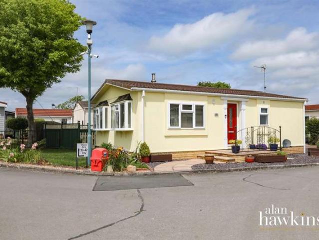 Park Home for sale in Lyneham and Bradenstoke, Bradenstoke