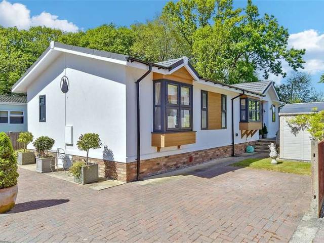 Park Home for sale in Bridgefield, Kent