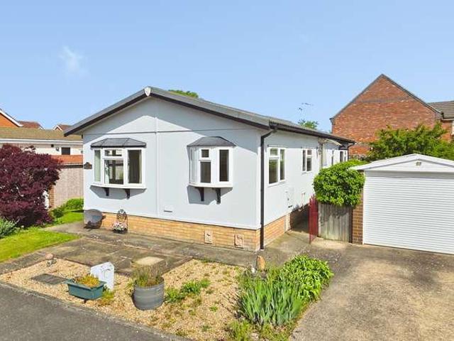 Park Home for sale in Ashby De La Launde, Lincolnshire