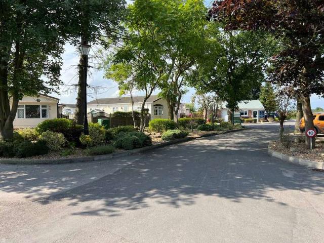 Park Home for sale in Acaster Malbis, York