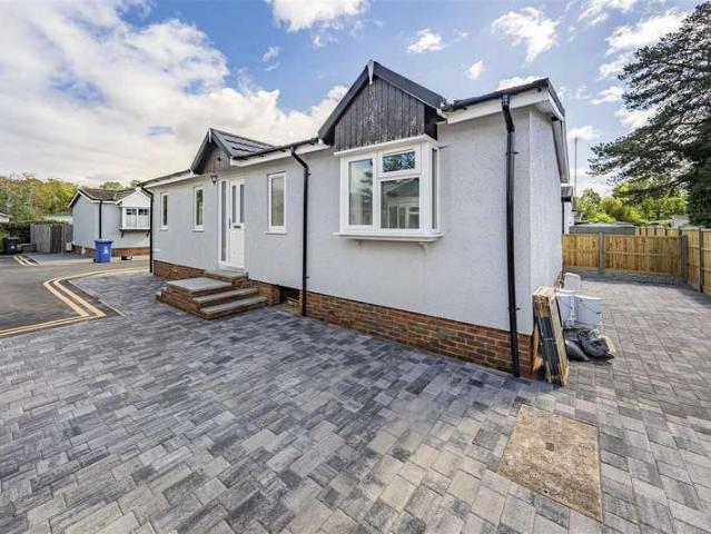 Park Home for sale in The Willows Riverside Park, Bray