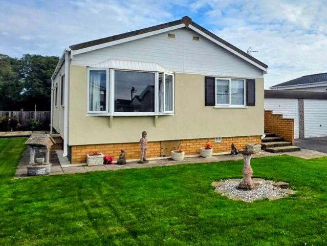 Park Home for sale in Hamfallow, Stroud