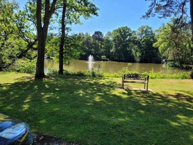 Park Home for sale in Finchampstead
