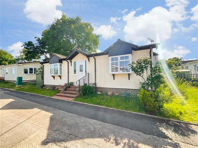 Park Home for sale in Petersfield, Bolton Low Houses