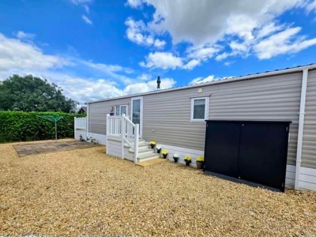 Park Home for sale in School House, Gloucestershire