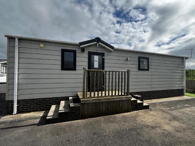 Park Home for rent in Lulsgate Bottom, Backwell