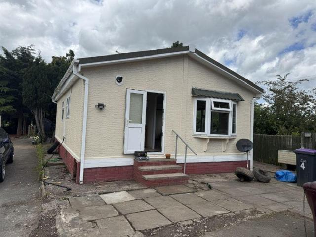 Park Home for rent in Telford