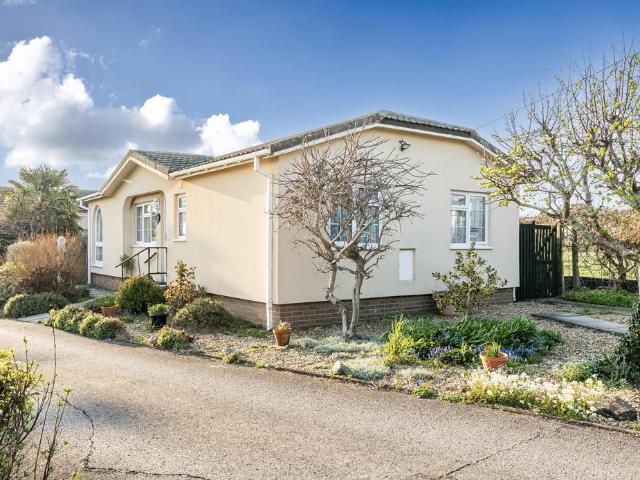 Park Home for sale in Patchway, South Gloucestershire