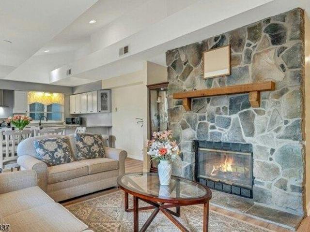 Condo for sale in Passaic, New Jersey