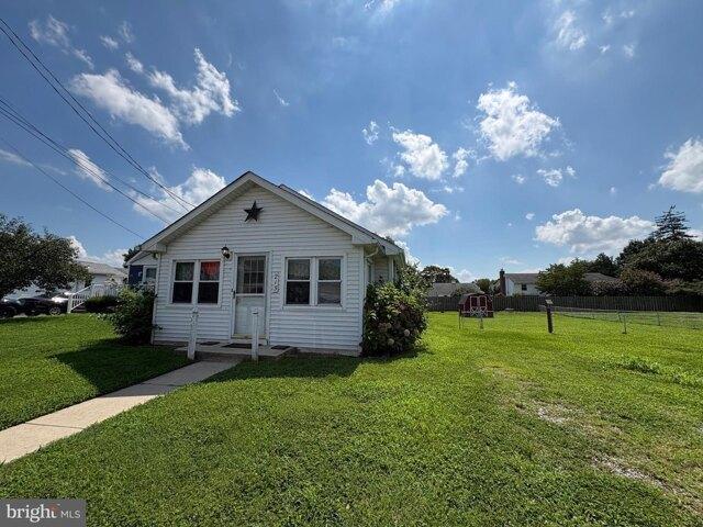 House for sale in Deepwater, New Jersey