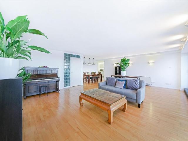 Apartment for rent in Isle Of Dogs, Greater London