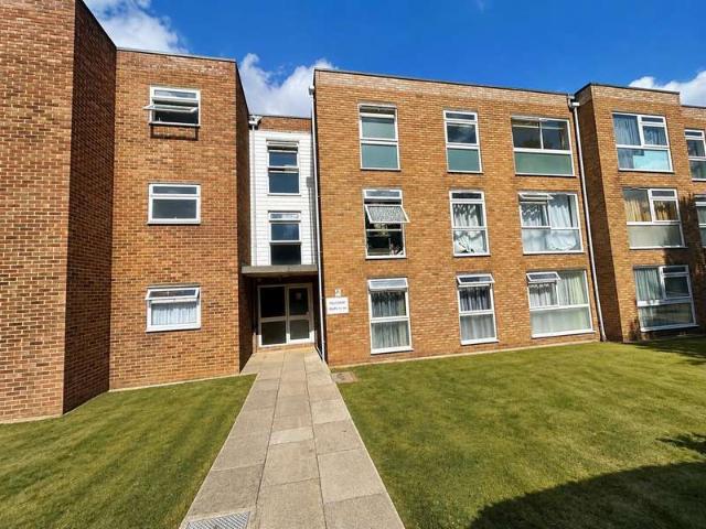 Apartment for sale in Carshalton Beeches, Greater London