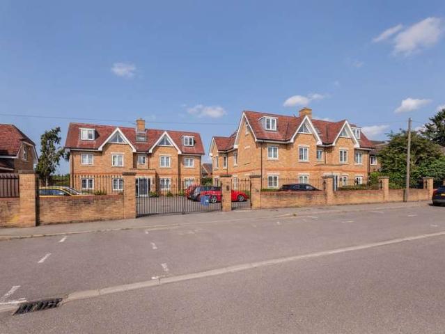 Apartment for sale in Iver