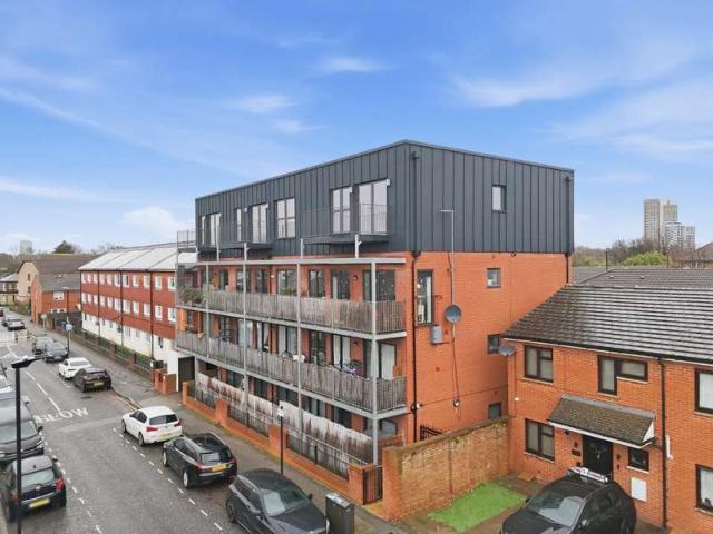 Apartment for sale in Plaistow, Greater London