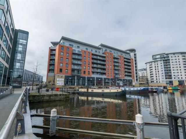 Apartment for sale in Richmond Hill, West Yorkshire