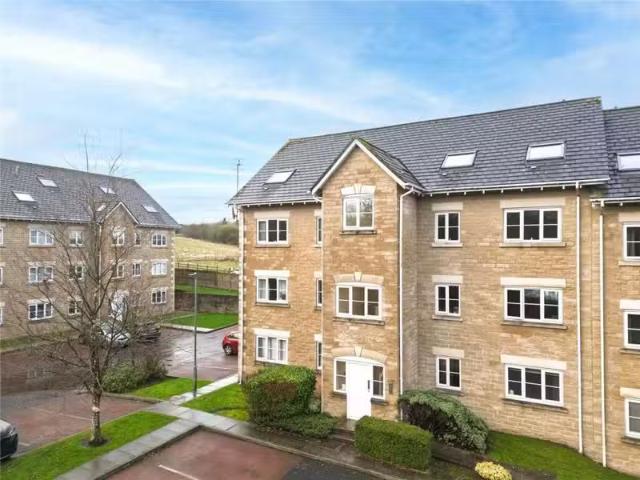 House for rent in Little Moor End, Backburn
