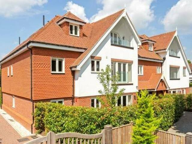 House for rent in Surrey