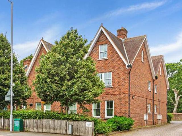 House for rent in Lyons, Greater London