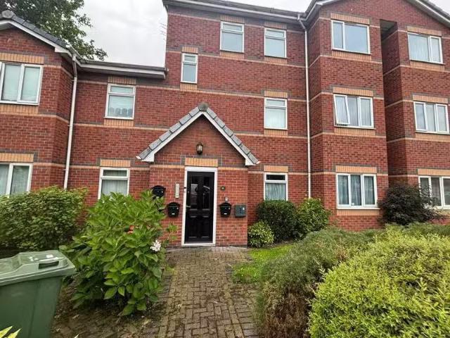 House for rent in Calderstones
