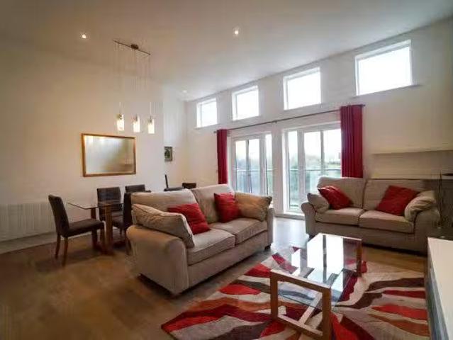House for rent in Hough Green, Two Mills