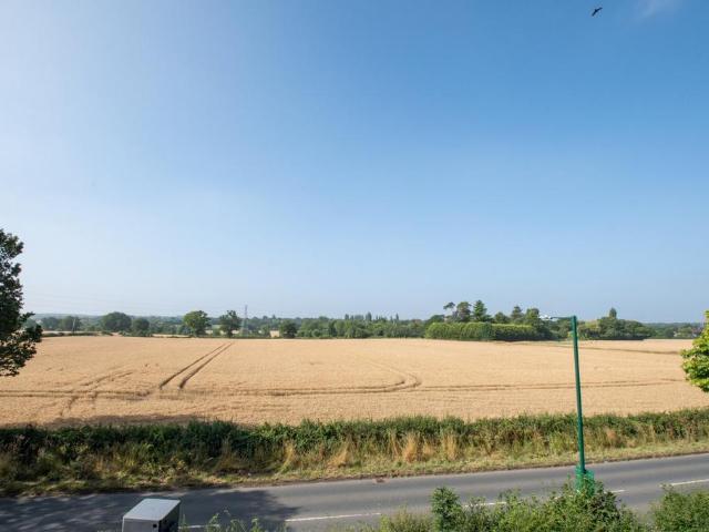Flat for sale in Shirley, West Midlands