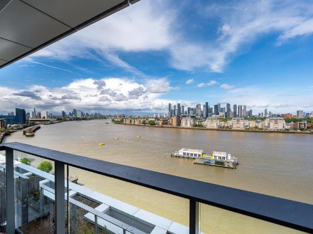 Flat for sale in Greenwich Town Centre, Isle Of Man