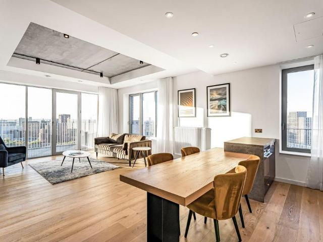 Flat for sale in Goodluck Hope, Blackwall