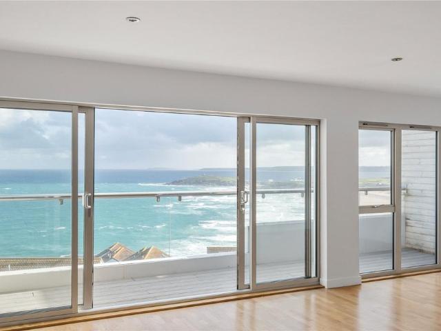 Flat for sale in Newquay, Cornwall