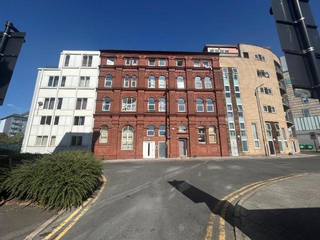 Flat for sale in West Midlands