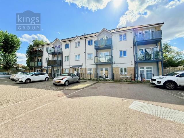 Flat for sale in Greater London