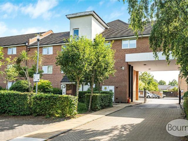 Flat for sale in North Town, Aldershot