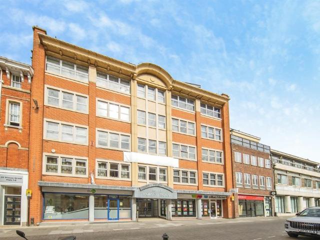 Flat for sale in Stoke, Ipswich