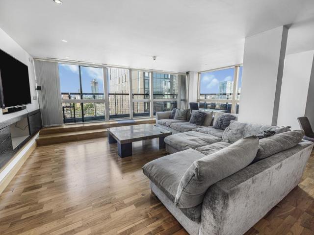 Flat for sale in City Centre, Georgia